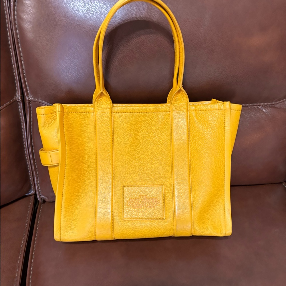Mark Jacobs Tote Large Grain leather